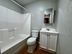 1710 10th St in Wichita Falls, TX - Foto de edificio - Building Photo