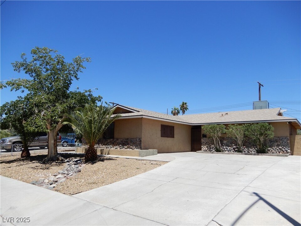 6236 Mcallister Ave in Las Vegas, NV - Building Photo