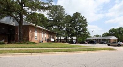 Rich Park Apartments in Raleigh, NC - Building Photo - Building Photo