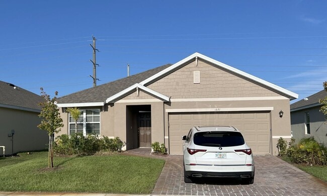 property at 1371 McFarland Dr