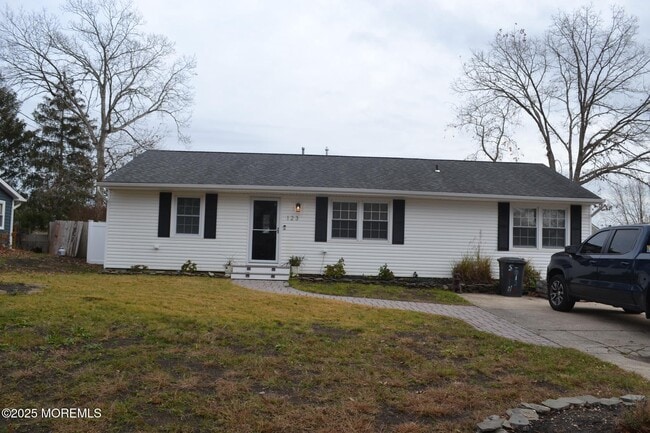 property at 123 Spinnaker Ave