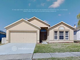 15955 Wilkinson Dr in Clermont, FL - Building Photo