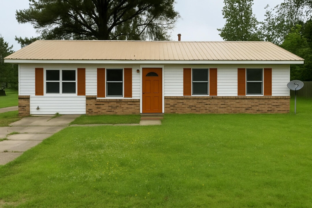 208 W Alpine St in Jonesboro, AR - Building Photo