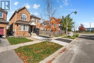 14 Marriner Crescent in Ajax, ON - Building Photo - Building Photo