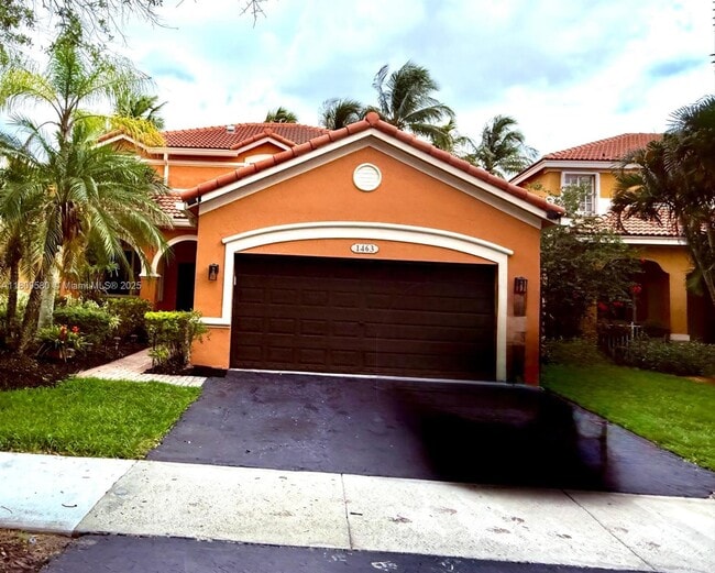 1463 Banyan Way in Weston, FL - Building Photo - Building Photo