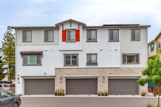 370 San Aleso Ave in Sunnyvale, CA - Building Photo - Building Photo