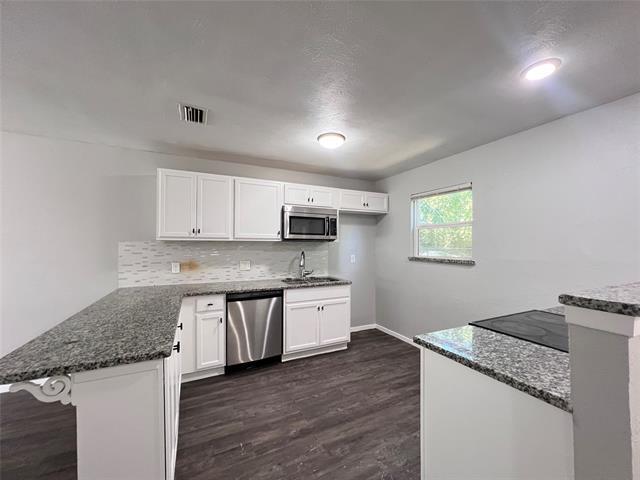 4114 Ladale Dr in Dallas, TX - Building Photo - Building Photo