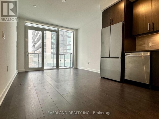 property at 105 Oneida Crescent