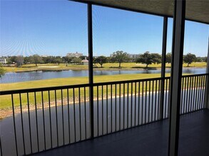 3100 W Rolling Hills Cir, Unit 403 in Davie, FL - Building Photo - Building Photo