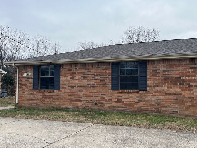 3636-3638 Village Trl in Nashville, TN - Building Photo - Building Photo