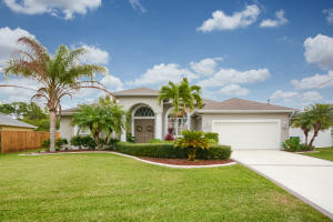 6619 NW Omega Rd in Port St. Lucie, FL - Building Photo