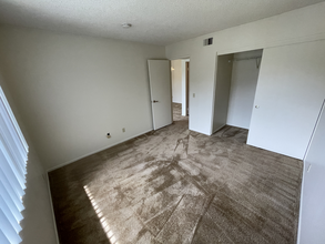 Vintage Park Apartments in West Covina, CA - Building Photo - Building Photo