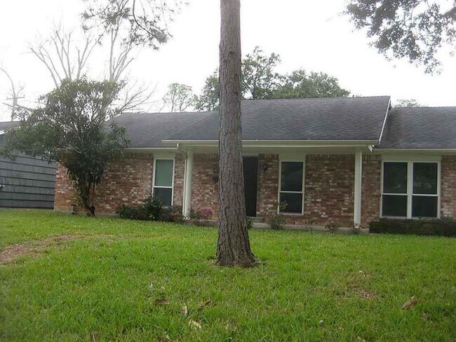 property at 1907 Sedgie Dr