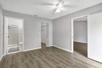 9413 Boca Cove Cir in Boca Raton, FL - Building Photo - Building Photo