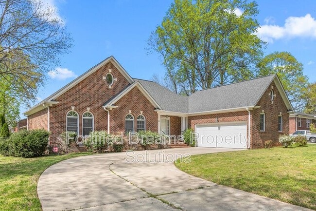 property at 1517 Woodland Ave