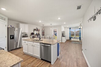 1016 Limpkin St in Crestview, FL - Building Photo - Building Photo