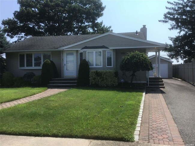 property at 22 Hunter Ln