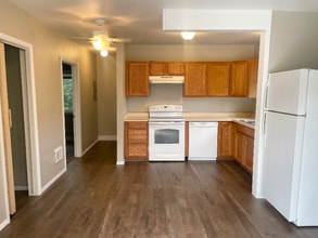 506 Waukesha Ave, Unit 4 in Helena, MT - Foto de edificio - Building Photo