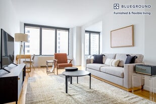 150 E 57th St in New York, NY - Building Photo