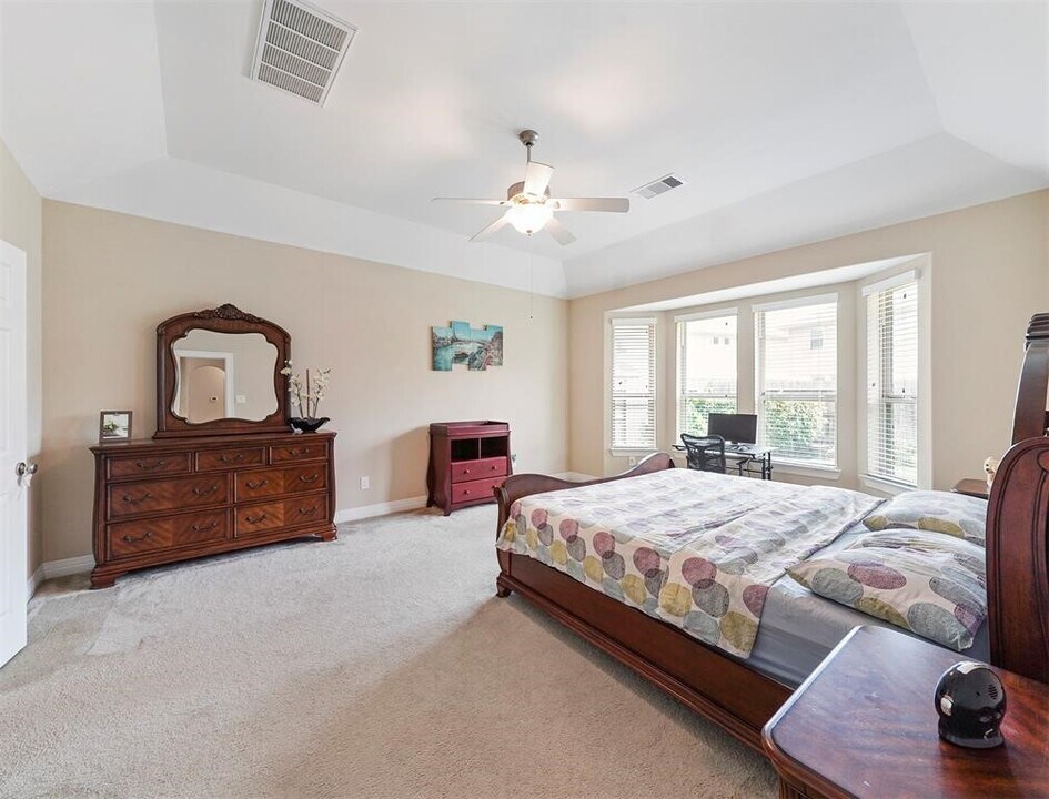 5530 Mangrove Creek Ln in Sugar Land, TX - Foto de edificio