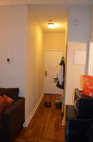 896 Huntington Ave, Unit 8 in Boston, MA - Building Photo