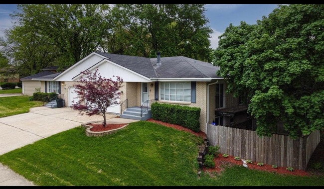 4217 Lori Dr in Rockford, IL - Building Photo - Building Photo