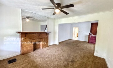 661 S Burgess Ave in Columbus, OH - Building Photo - Building Photo