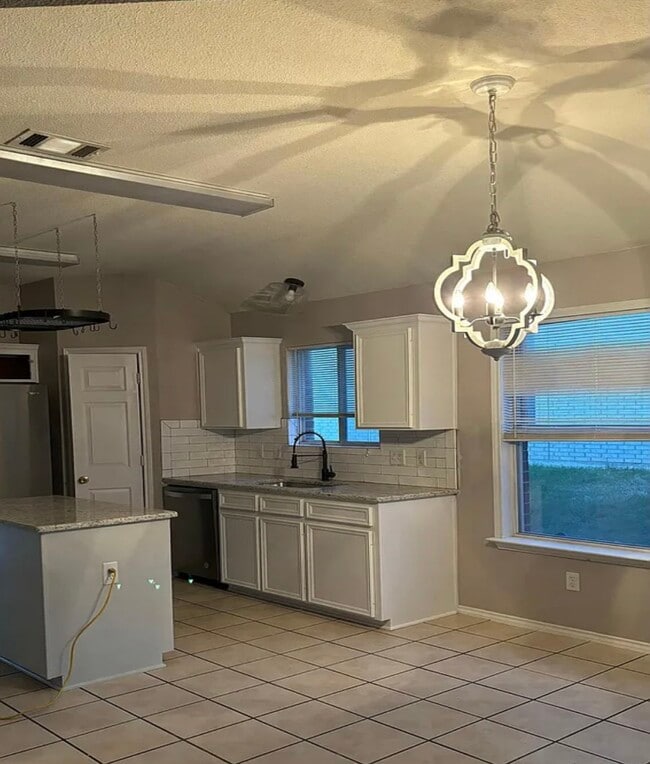 111 E Great Plains Trail in Harker Heights, TX - Building Photo - Building Photo