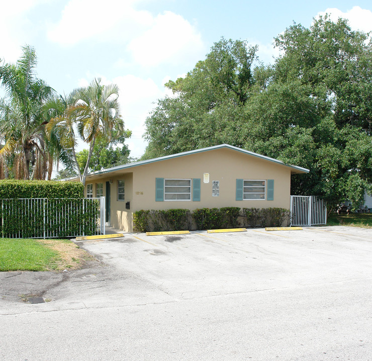 1814-1816 SW 10th St in Fort Lauderdale, FL - Building Photo