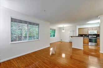 250 Santa Fe Ter in Sunnyvale, CA - Building Photo - Building Photo