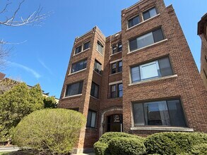 2564 Lake in Milwaukee, WI - Building Photo - Building Photo