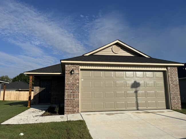 property at 2538 E Meramec St