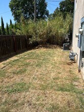 3744-3746 19th Ave in Sacramento, CA - Building Photo - Building Photo