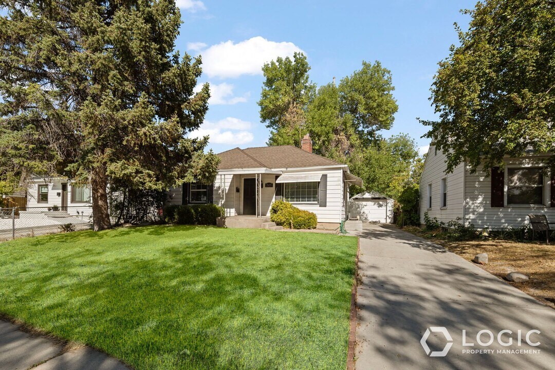 2635 S 1100 E in Salt Lake City, UT - Building Photo
