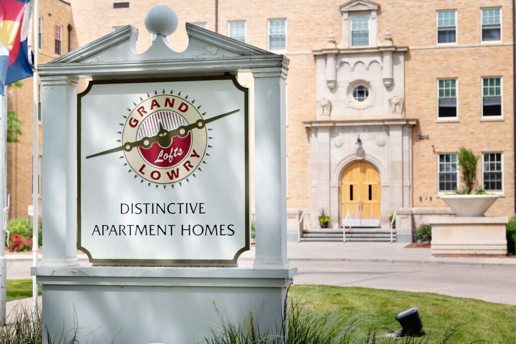 Grand Lowry Lofts Apartments in Denver, CO