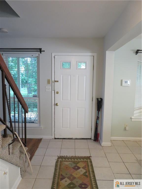 601 Maplecrest Rd in Edison, NJ - Building Photo - Building Photo