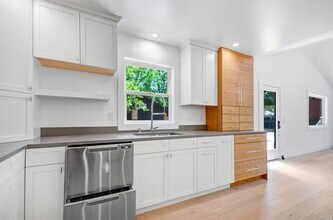 9554 Los Guilicos Ave in Kenwood, CA - Building Photo - Building Photo