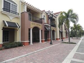 10009 Villagio Gardens Ln-Unit -206 in Estero, FL - Building Photo - Building Photo