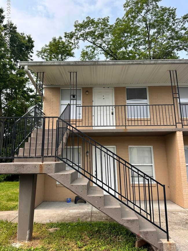 property at 3422 Shagbark Rd