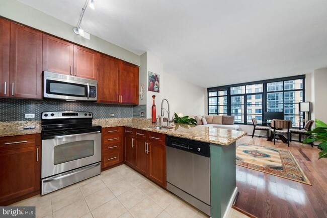 property at 437 New York Ave NW