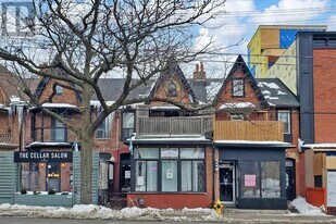 557 Parliament St in Toronto, ON - Building Photo