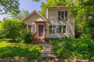 520 Fremont St in Manhattan, KS - Building Photo