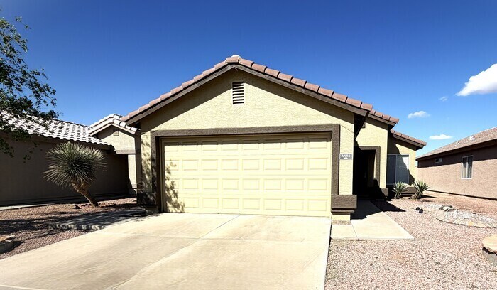 4416 N 113th Dr in Phoenix, AZ - Building Photo