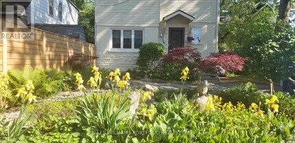 3 Dault Rd in Toronto, ON - Building Photo - Building Photo