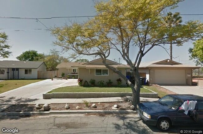 5628 Regina Ave in San Diego, CA - Building Photo - Building Photo