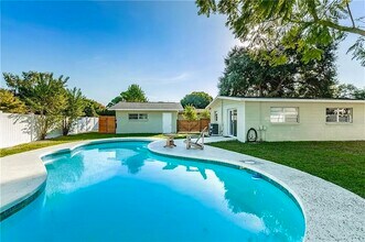 6317 S Lansdale Cir in Tampa, FL - Building Photo - Building Photo
