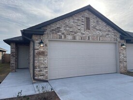 626 Marlin Ct in Chickasha, OK - Building Photo