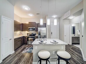 The Cannon Las Colinas in Irving, TX - Building Photo - Building Photo