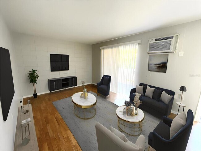 1343 W Point Dr in Cocoa, FL - Foto de edificio - Building Photo