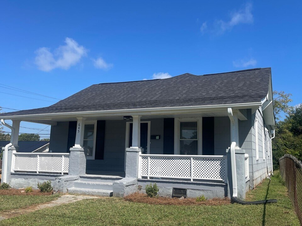 645 Junia Ave in Winston-Salem, NC - Building Photo